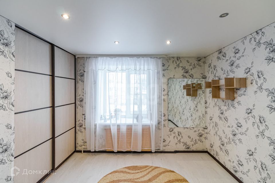 Продаётся комната в 1-комн. квартире, 13.2 м²