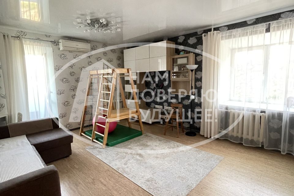 Продаётся 3-комнатная квартира, 61.2 м²