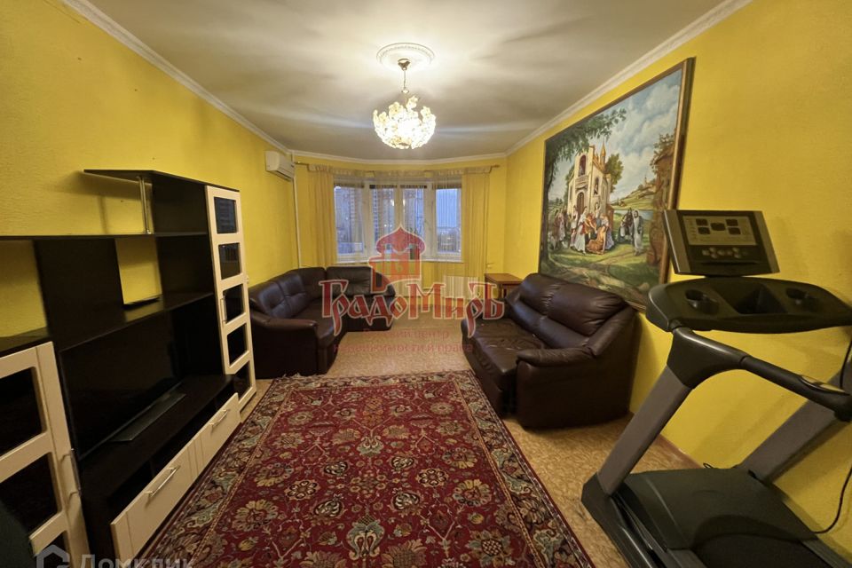 Сдаётся 2-комнатная квартира, 65.6 м²