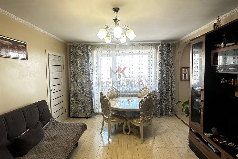 Продаётся 3-комнатная квартира, 49.8 м²