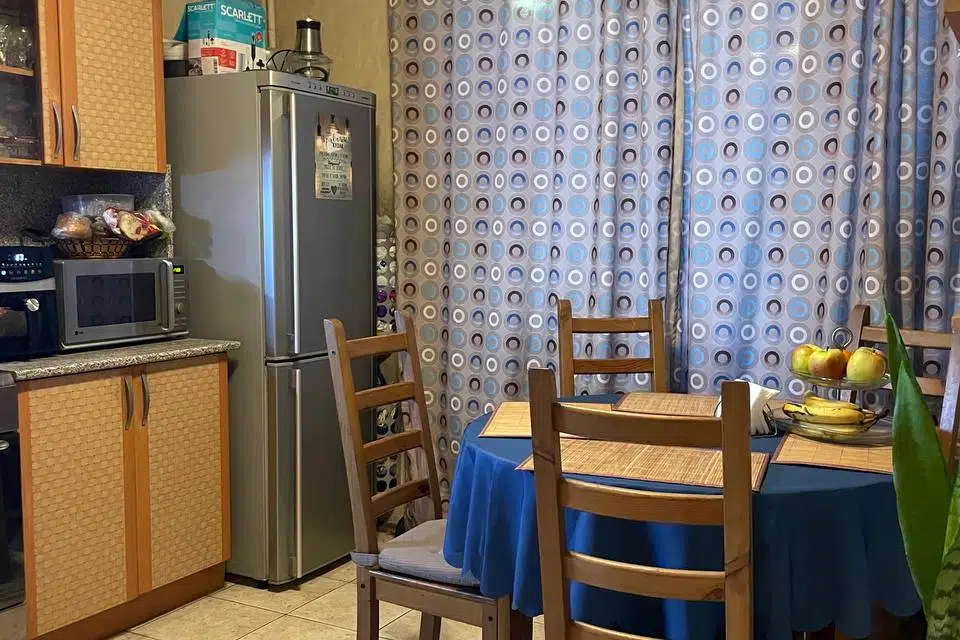 Продаётся 3-комнатная квартира, 56.6 м²