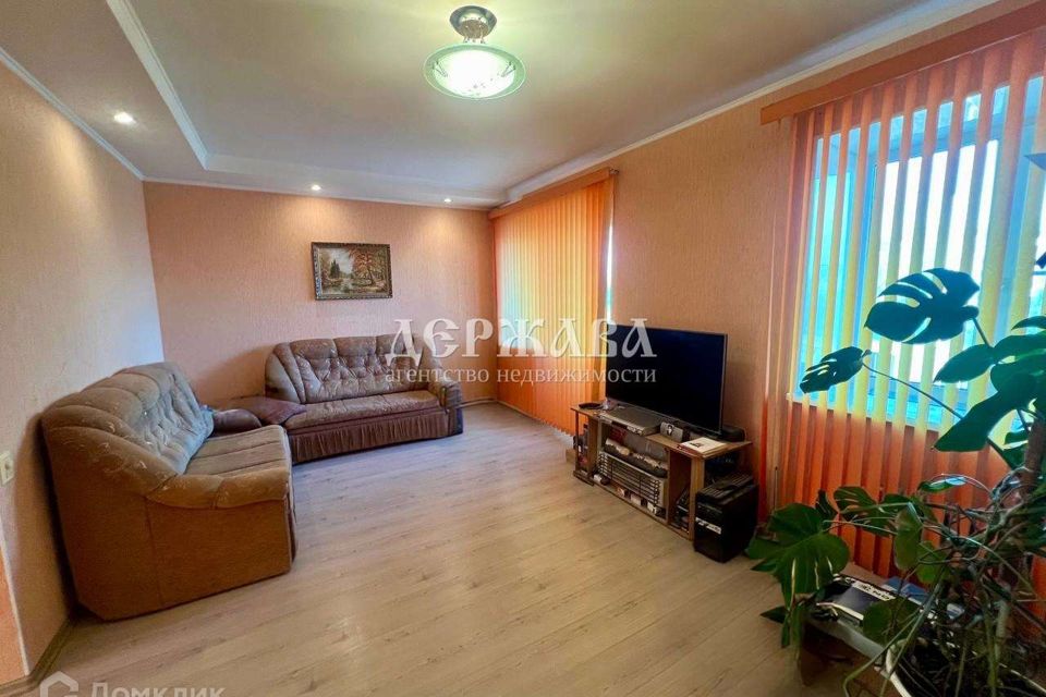 Продаётся 2-комнатная квартира, 74.73 м²
