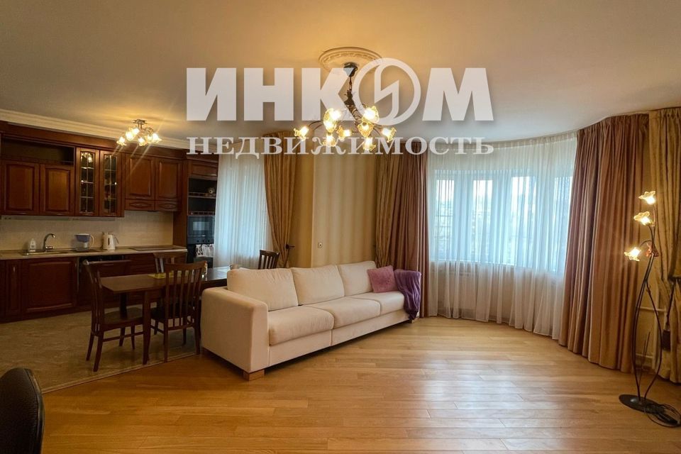 Сдаётся 2-комнатная квартира, 73 м²