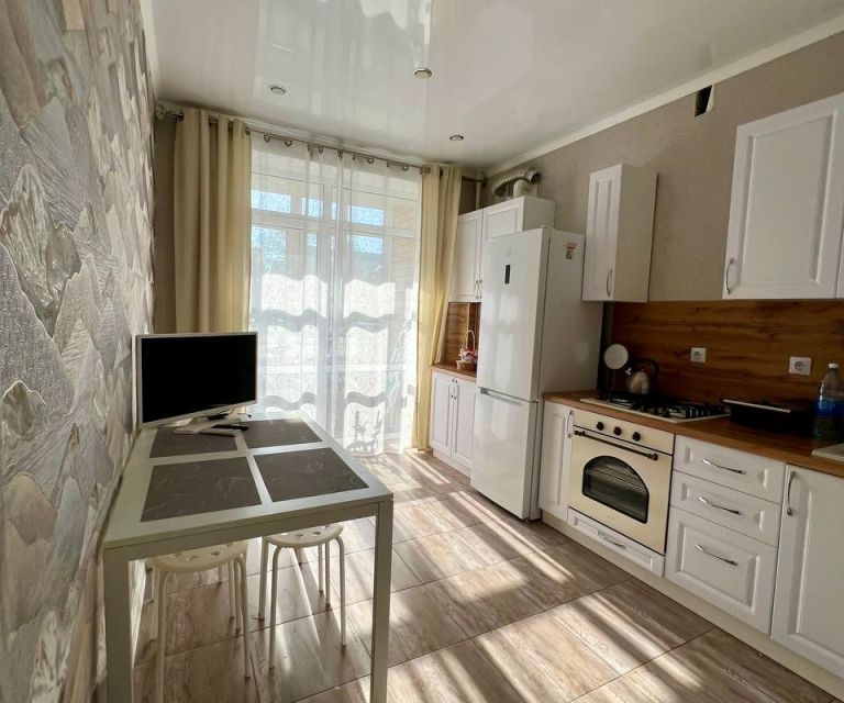 Продаётся 1-комнатная квартира, 33 м²