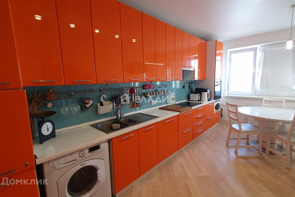 Продаётся 2-комнатная квартира, 74.8 м²