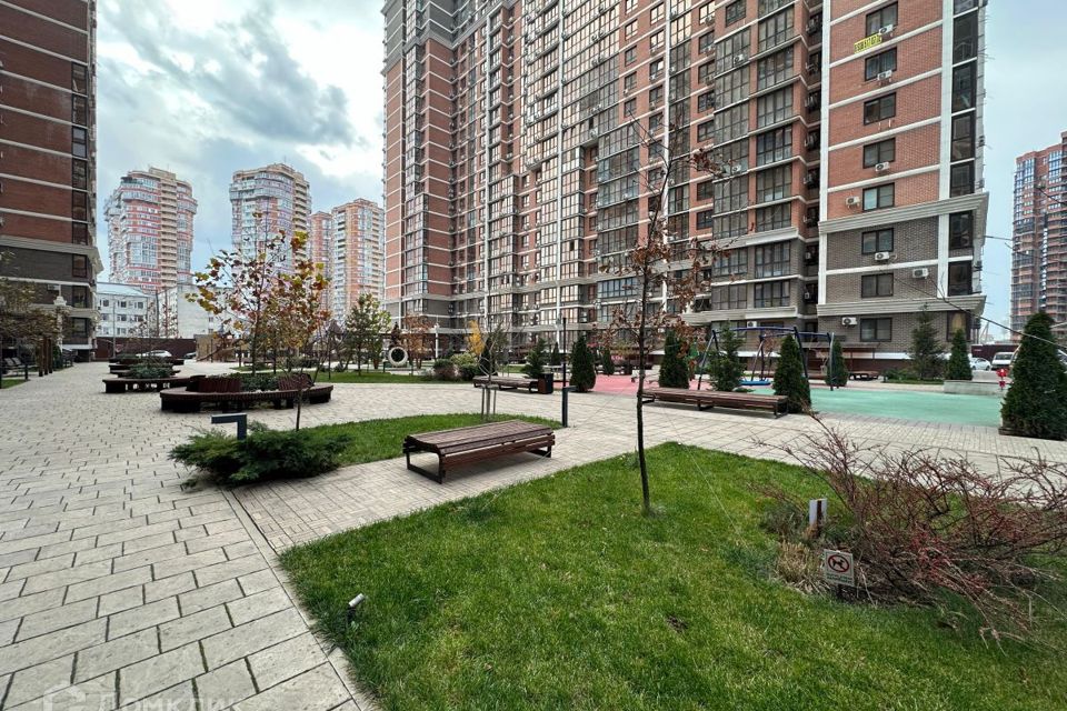 Продаётся 3-комнатная квартира, 76 м²