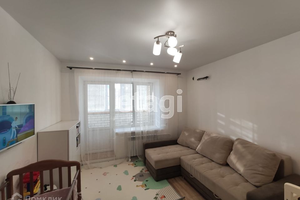 Продаётся 1-комнатная квартира, 37.8 м²