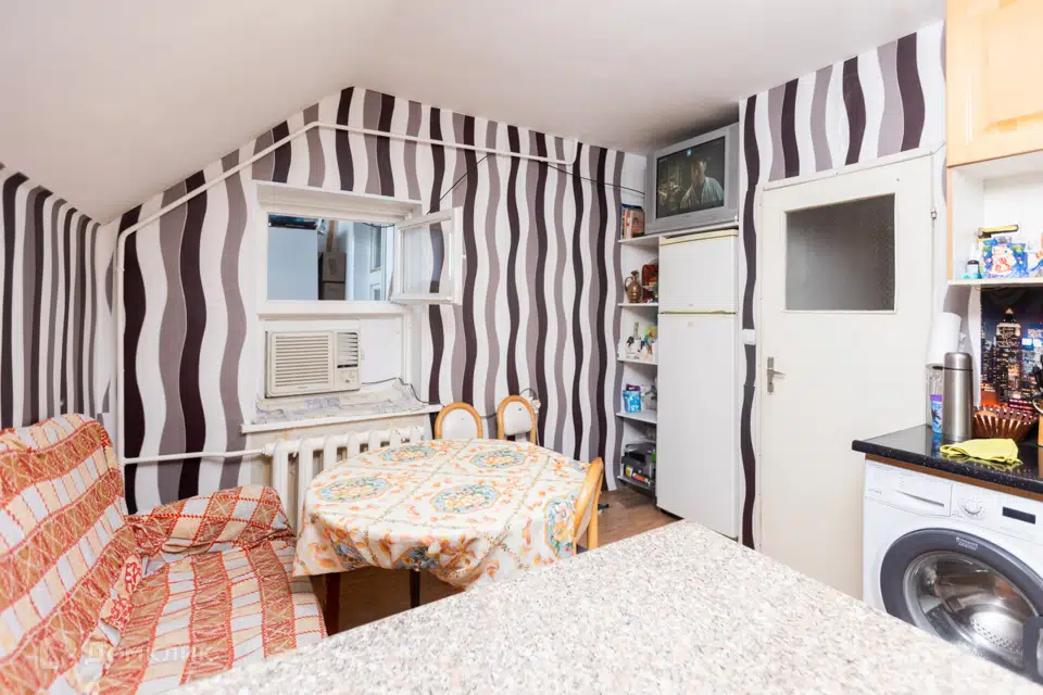 Продаётся 3-комнатная квартира, 63 м²