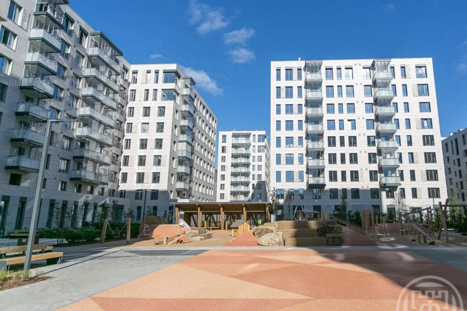 Продаётся 1-комнатная квартира, 52.08 м²