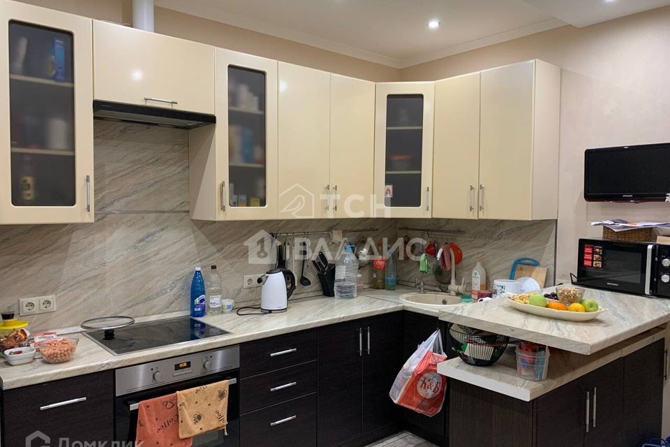 Продаётся 2-комнатная квартира, 63.5 м²