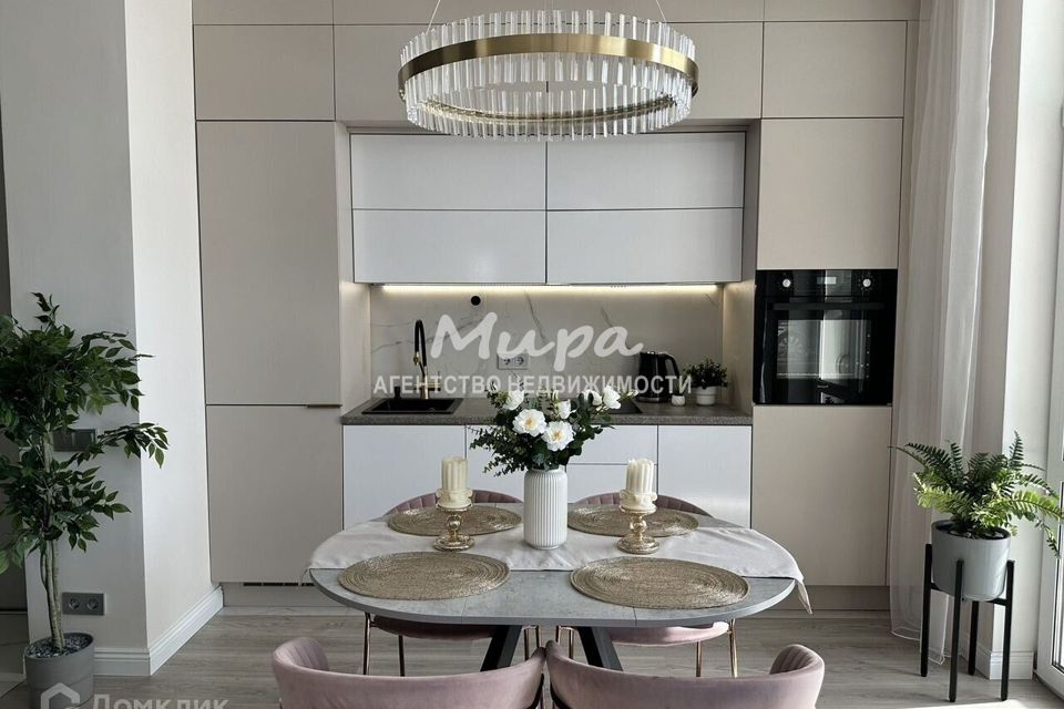 Продаётся 2-комнатная квартира, 63.5 м²