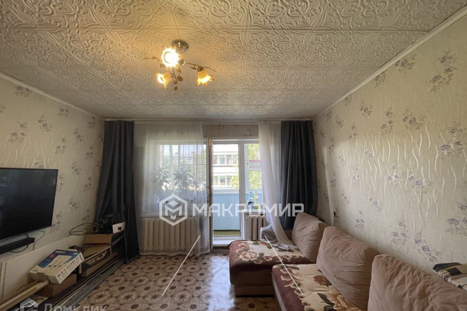 Продаётся 3-комнатная квартира, 56.8 м²