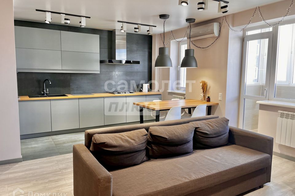 Продаётся 2-комнатная квартира, 53.2 м²