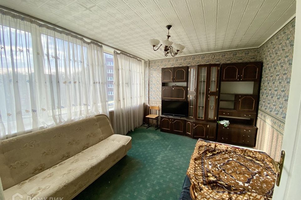 Продаётся 3 комнаты в 6-комн. квартире, 34 м²