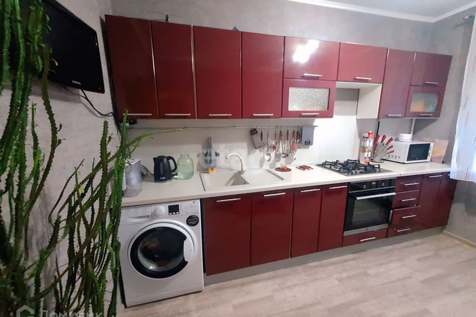Продаётся 4-комнатная квартира, 79.6 м²