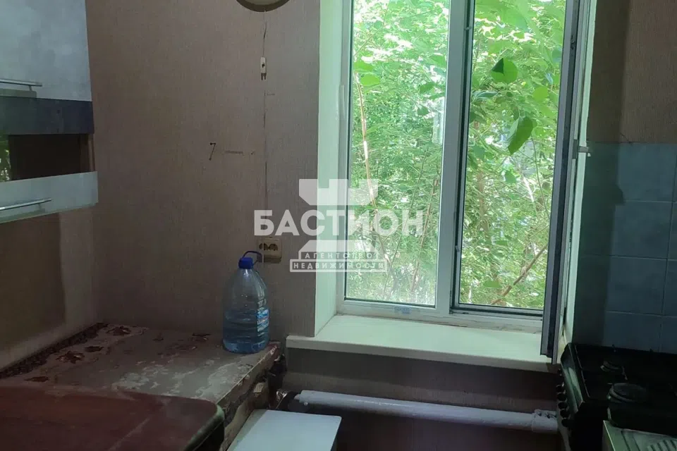Продаётся 3-комнатная квартира, 44.1 м²