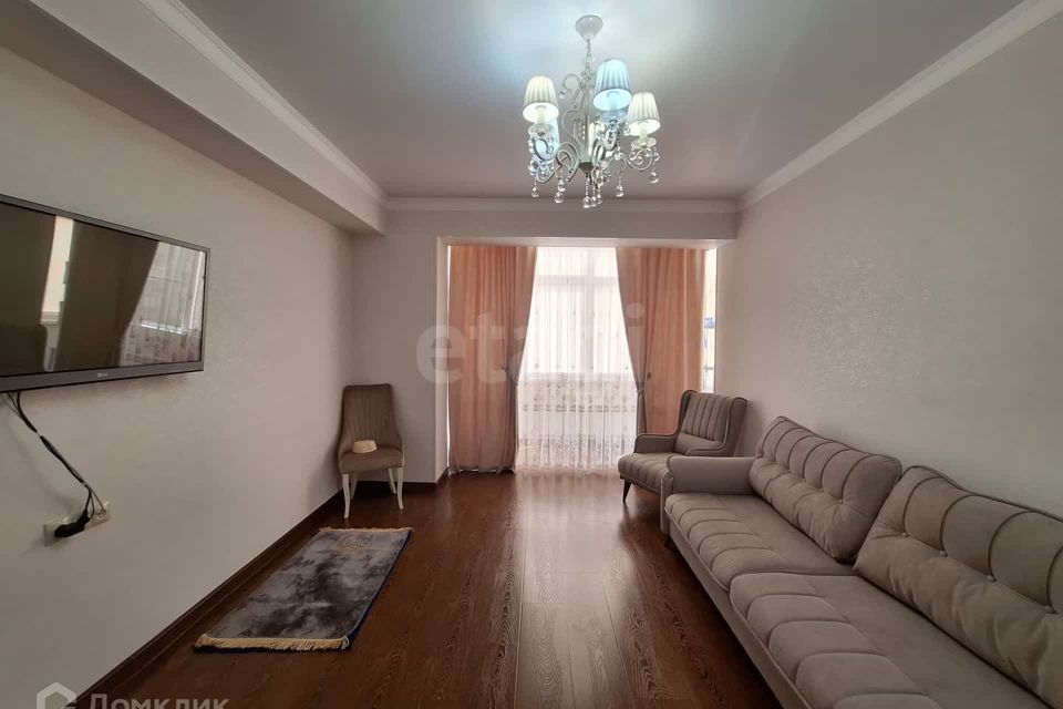 Продаётся 2-комнатная квартира, 82 м²