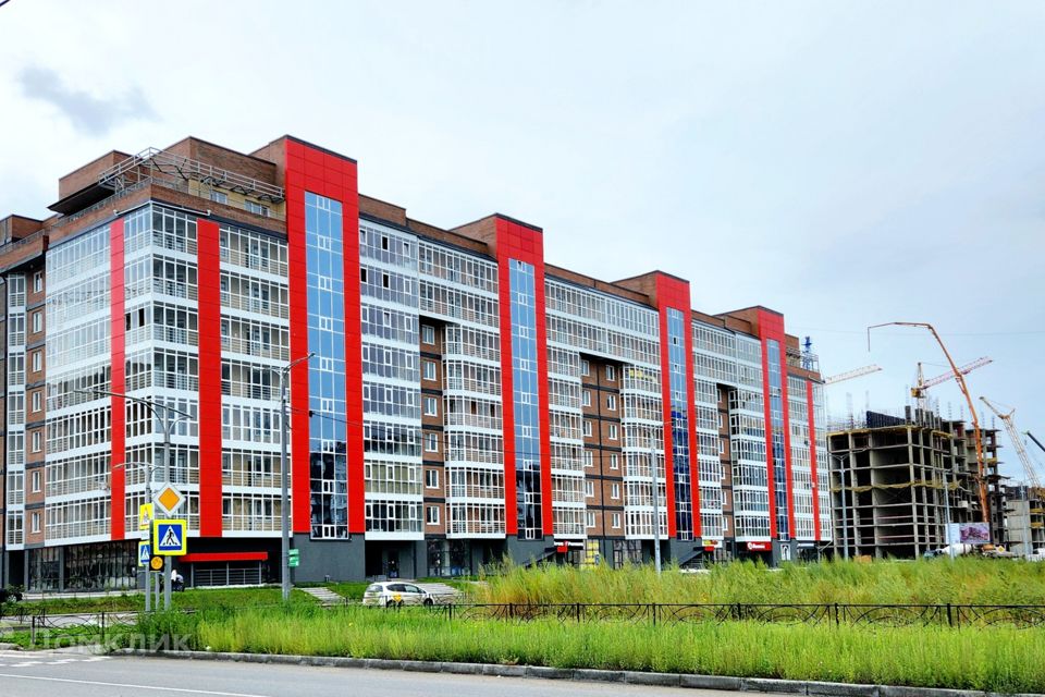 Продаётся 4-комнатная квартира, 152 м²