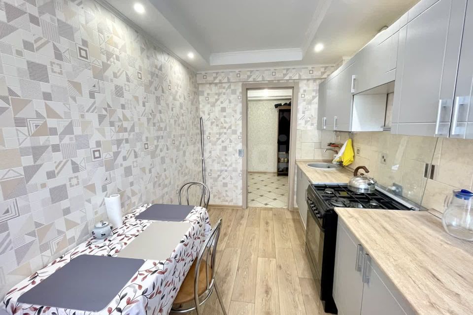 Продаётся 3-комнатная квартира, 68.6 м²