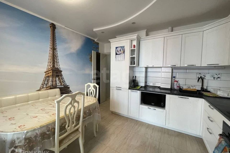 Продаётся 2-комнатная квартира, 63.1 м²