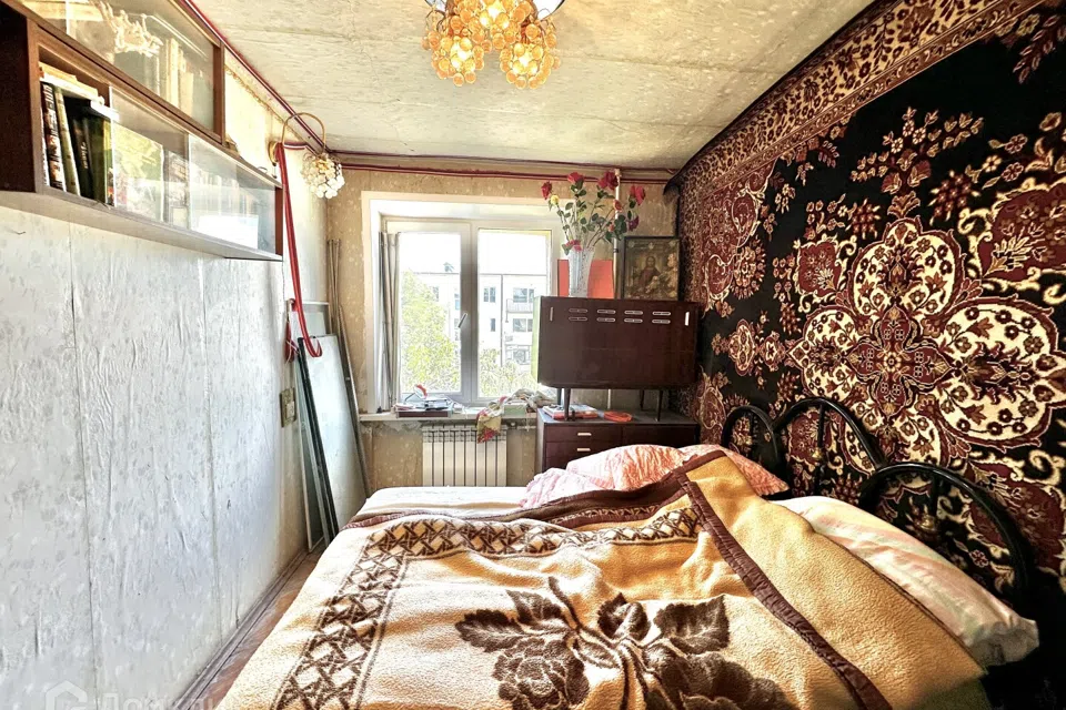 Продаётся 3-комнатная квартира, 49.6 м²