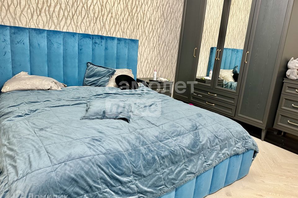 Продаётся 2-комнатная квартира, 65 м²