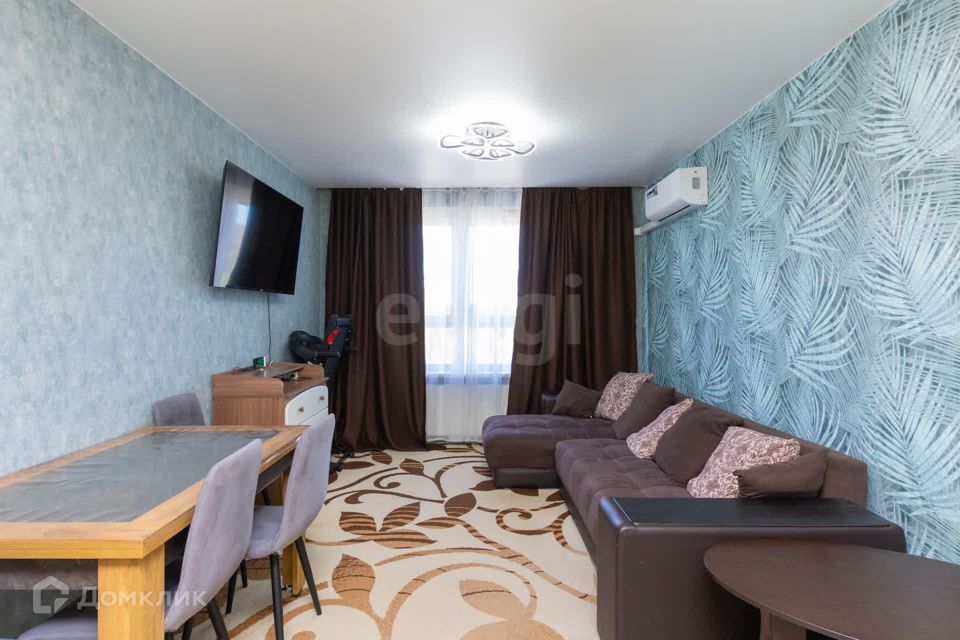 Продаётся 3-комнатная квартира, 82.6 м²