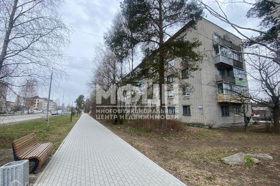Продаётся 3-комнатная квартира, 59.3 м²