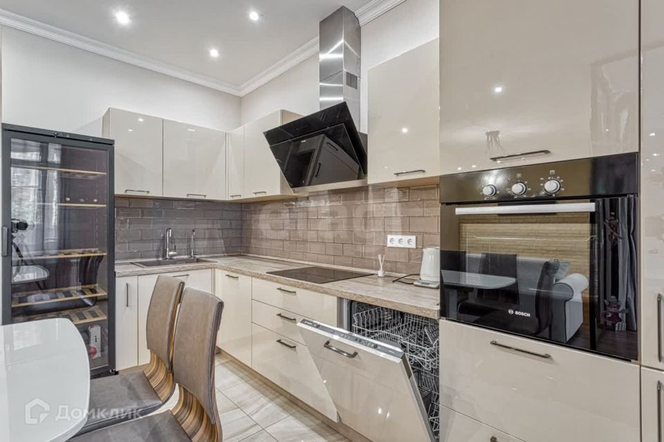 Продаётся 3-комнатная квартира, 65.3 м²