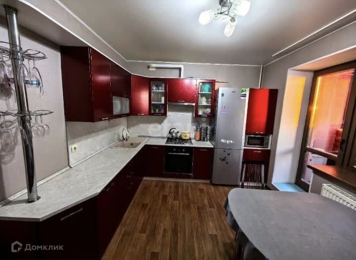 Продаётся 2-комнатная квартира, 57.6 м²