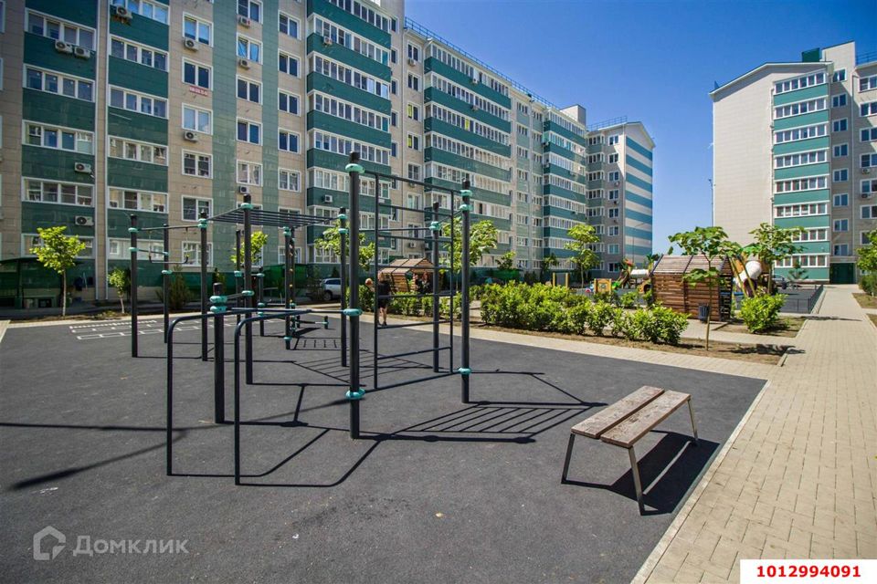 Продаётся 1-комнатная квартира, 38 м²