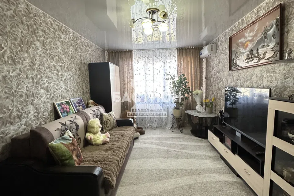Продаётся 3-комнатная квартира, 62.4 м²