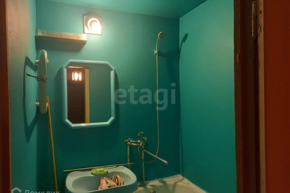 Продаётся комната в 3-комн. квартире, 60.2 м²
