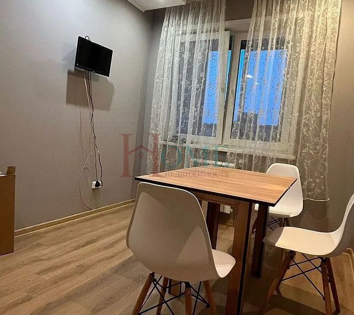 Сдаётся 1-комнатная квартира, 43 м²