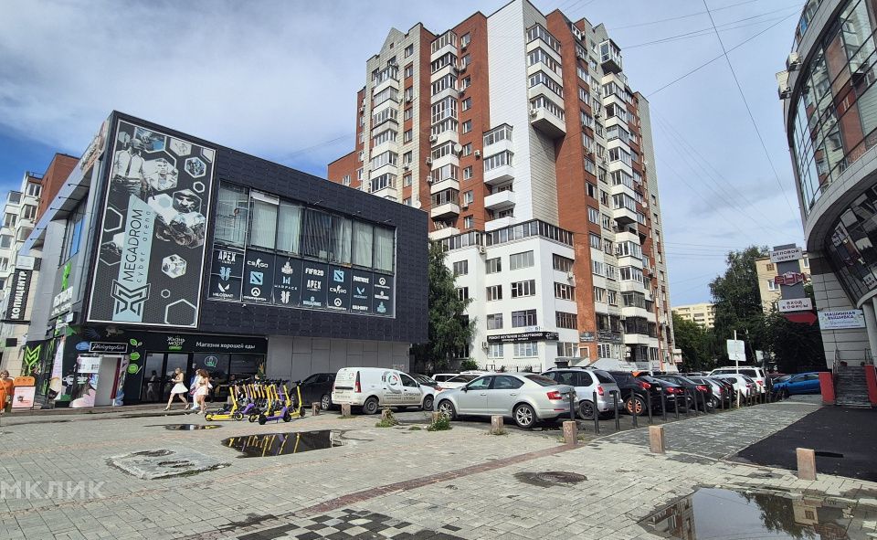 Сдаётся 2-комнатная квартира, 75 м²