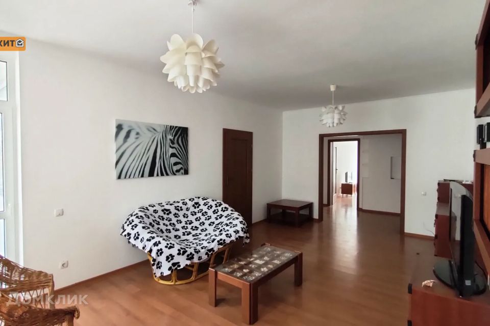 Продаётся 4-комнатная квартира, 113.3 м²