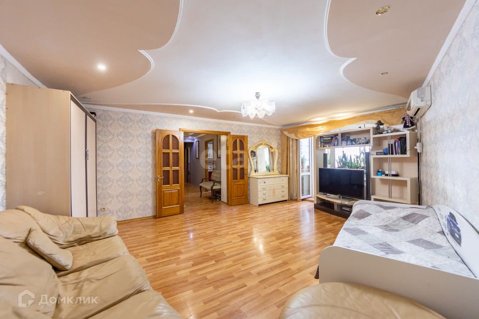 Продаётся 2-комнатная квартира, 79 м²