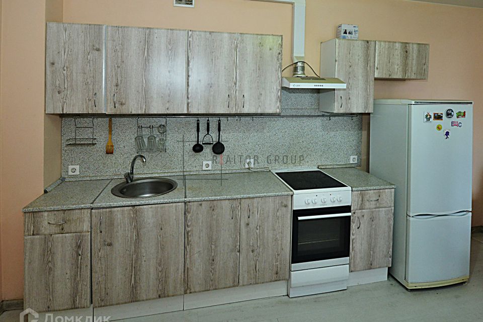 Продаётся 1-комнатная квартира, 57.5 м²