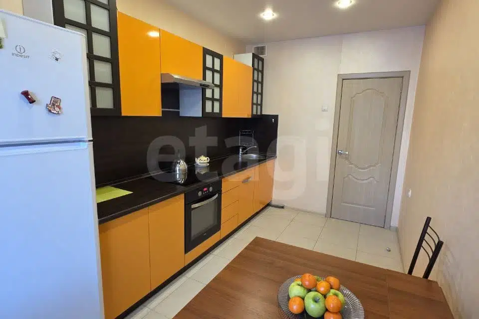 Продаётся 1-комнатная квартира, 42.7 м²