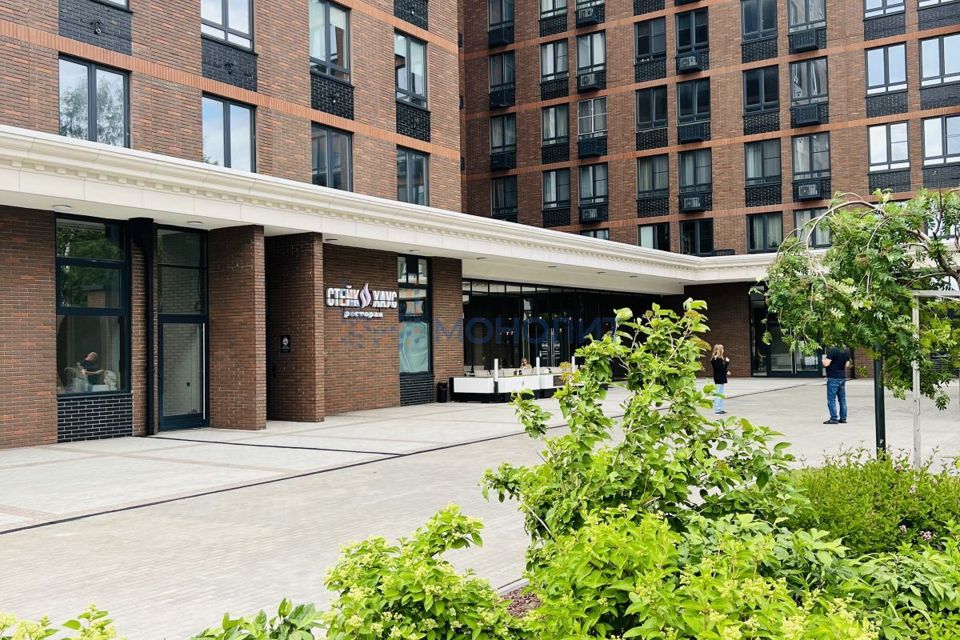 Продаётся 1-комнатная квартира, 42 м²