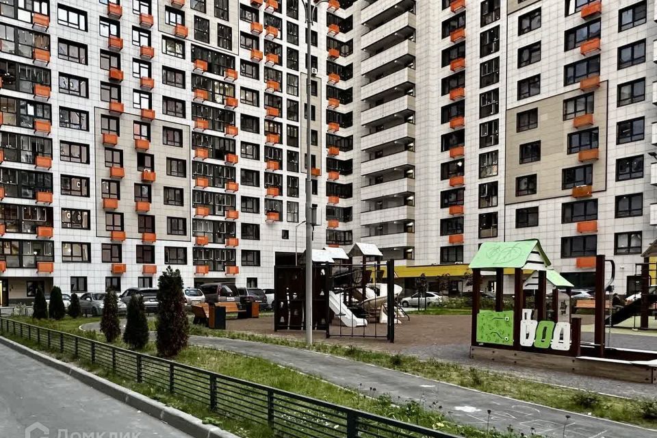 Продаётся 3-комнатная квартира, 82 м²