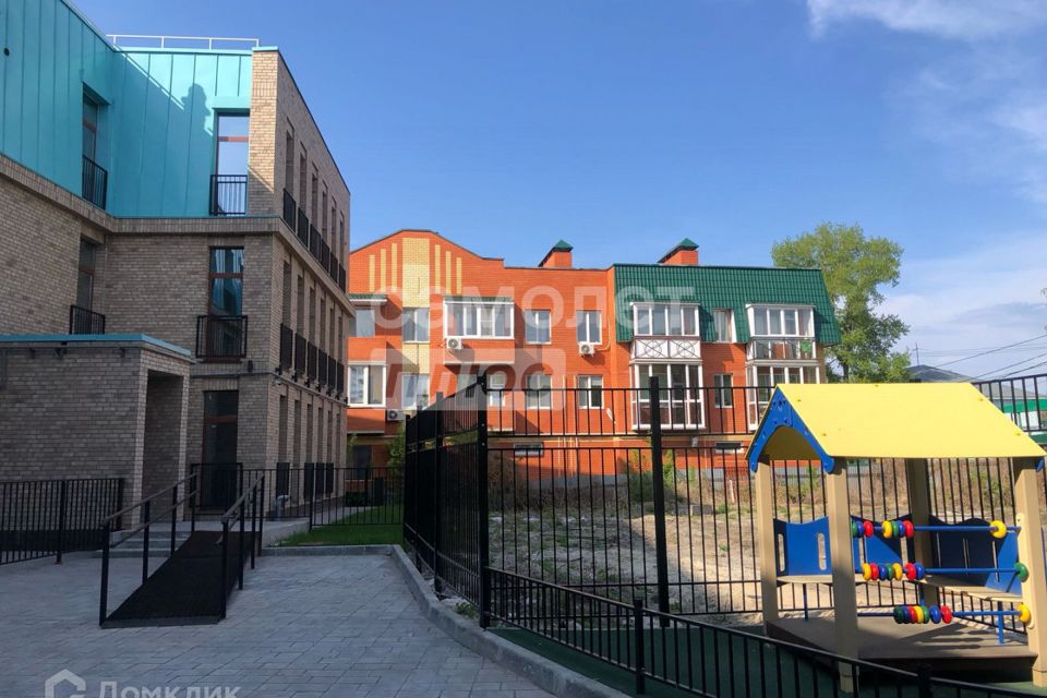 Продаётся 1-комнатная квартира, 84.3 м²