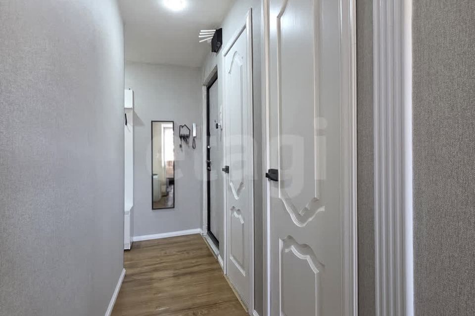 Продаётся 3-комнатная квартира, 50.3 м²