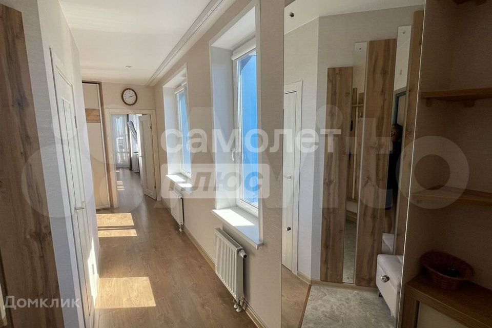 Продаётся 1-комнатная квартира, 54.4 м²