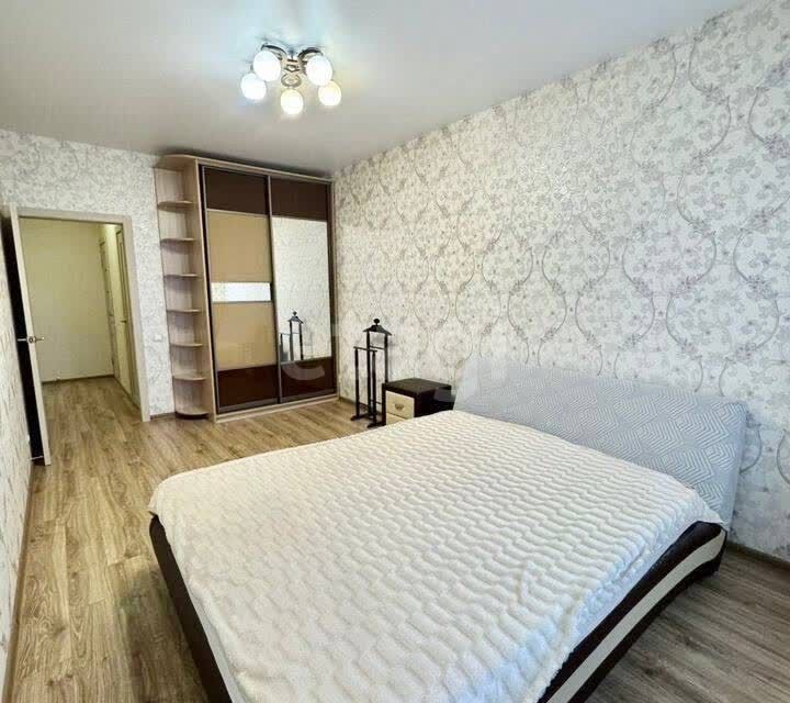 Сдаётся 2-комнатная квартира, 70 м²