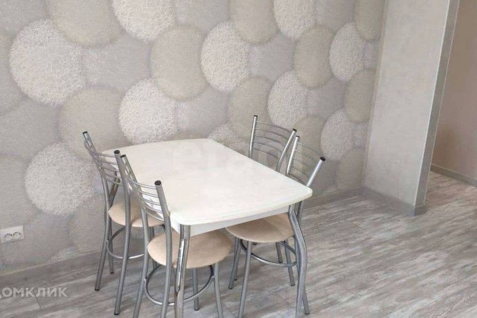 Продаётся 1-комнатная квартира, 35.2 м²