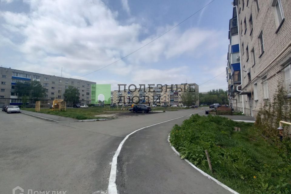Продаётся 4-комнатная квартира, 61.8 м²