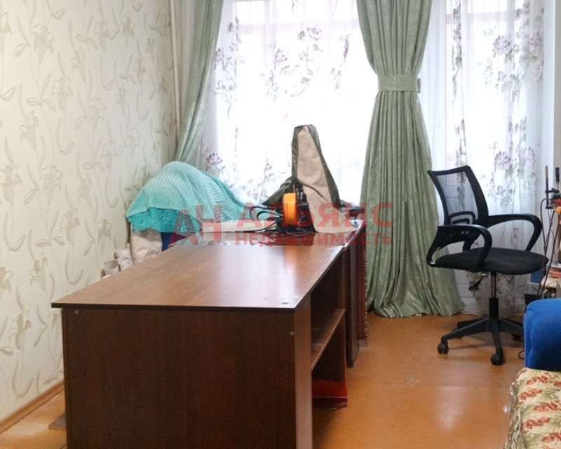 Продаётся 3-комнатная квартира, 58.9 м²