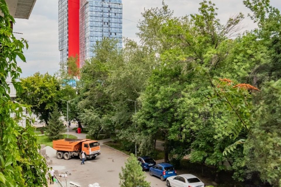 Продаётся 2-комнатная квартира, 40.2 м²