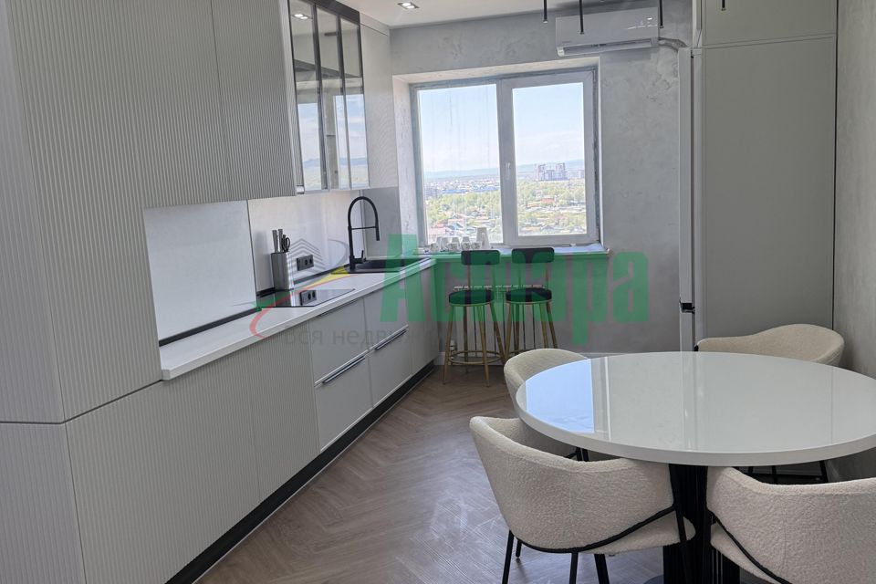 Продаётся 2-комнатная квартира, 69.7 м²